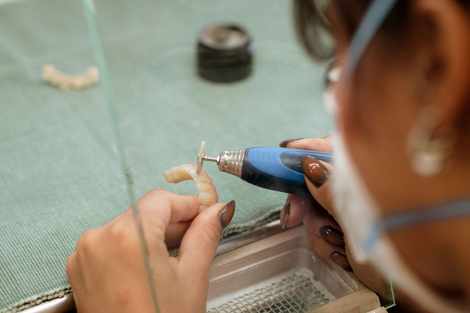 prothesiste-dentaire-3 prothésiste dentaire Gard